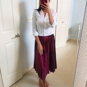 NWT- GORGEOUS Banana Republic pleated skirt